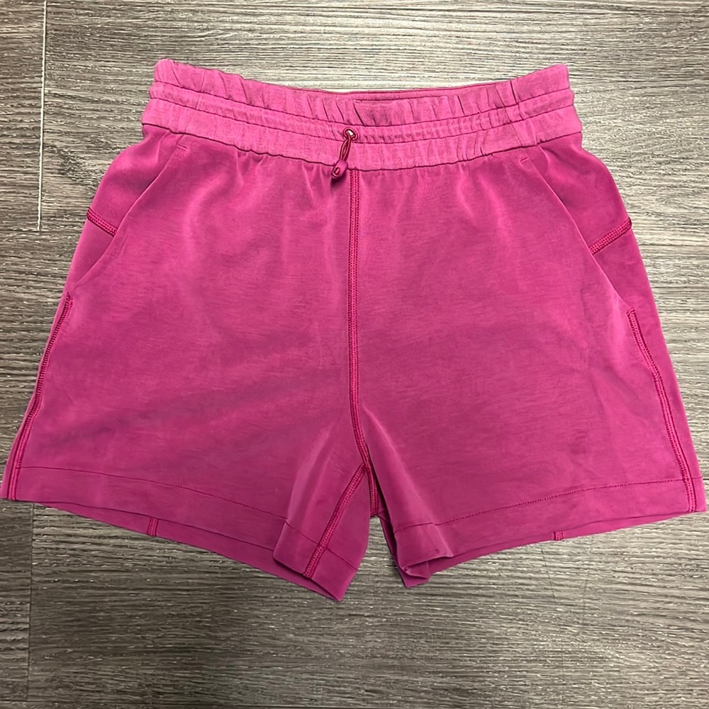 Lululemon Softstreme shorts